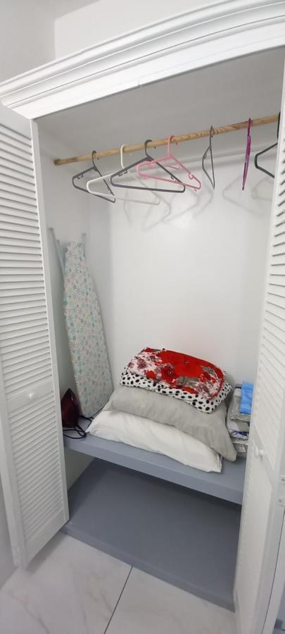 Apartamento Cozy Vacation Retreat With Free Parking Roseau Exterior foto